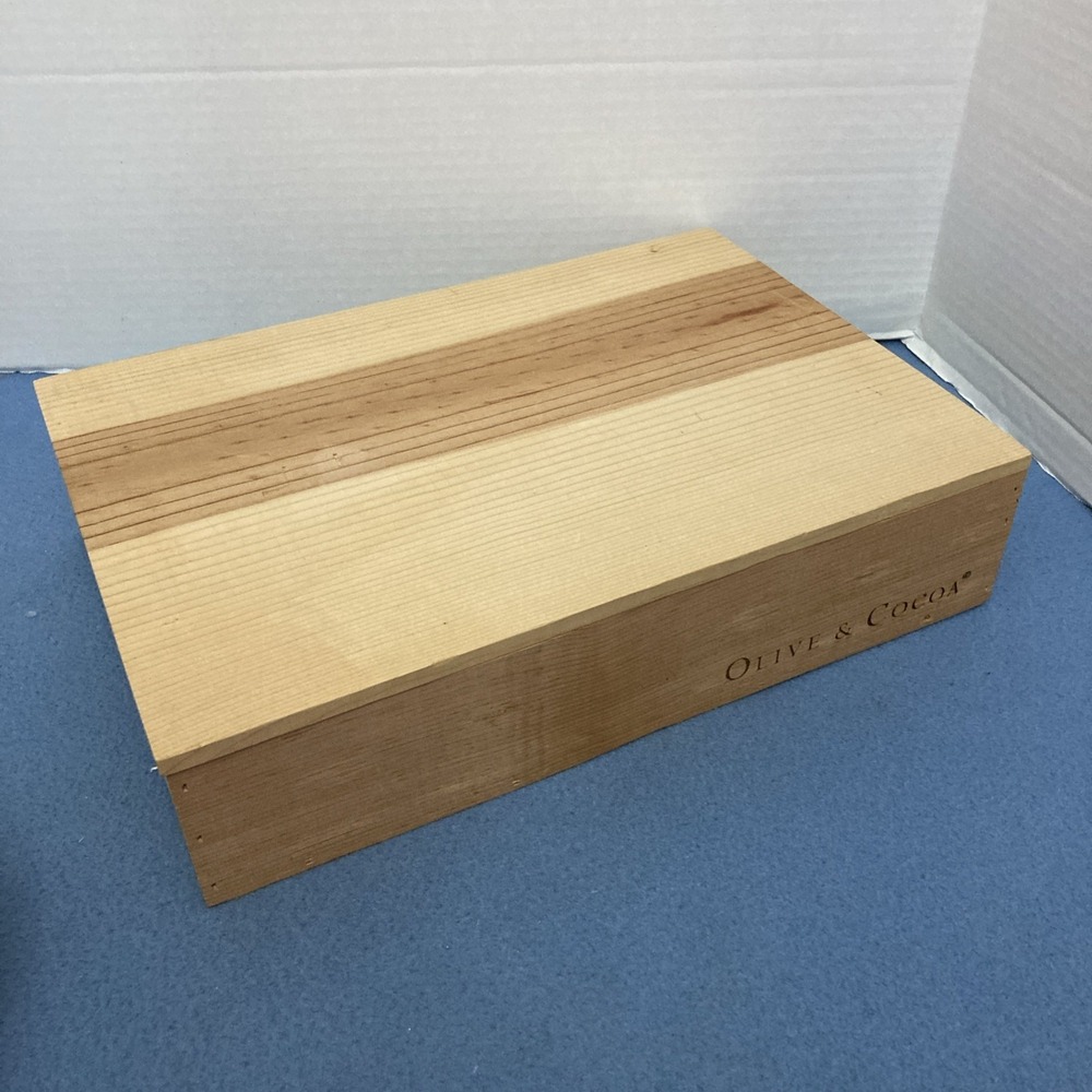 Olive & Cocoa Natural Pinewood 14.5"x10"x 3.5" Box w/Removeable Lid